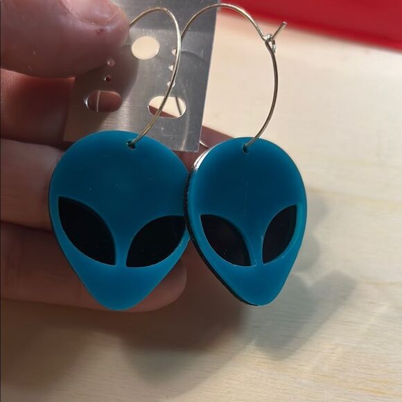 Colorful Alien Face Earrings - Picture 4 of 7